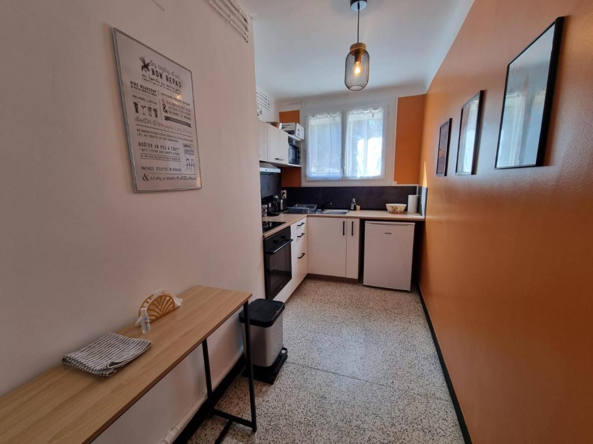 פרפיניין Proche Gare Et Centre-Ville, 2 Chambres Cosy מראה חיצוני תמונה